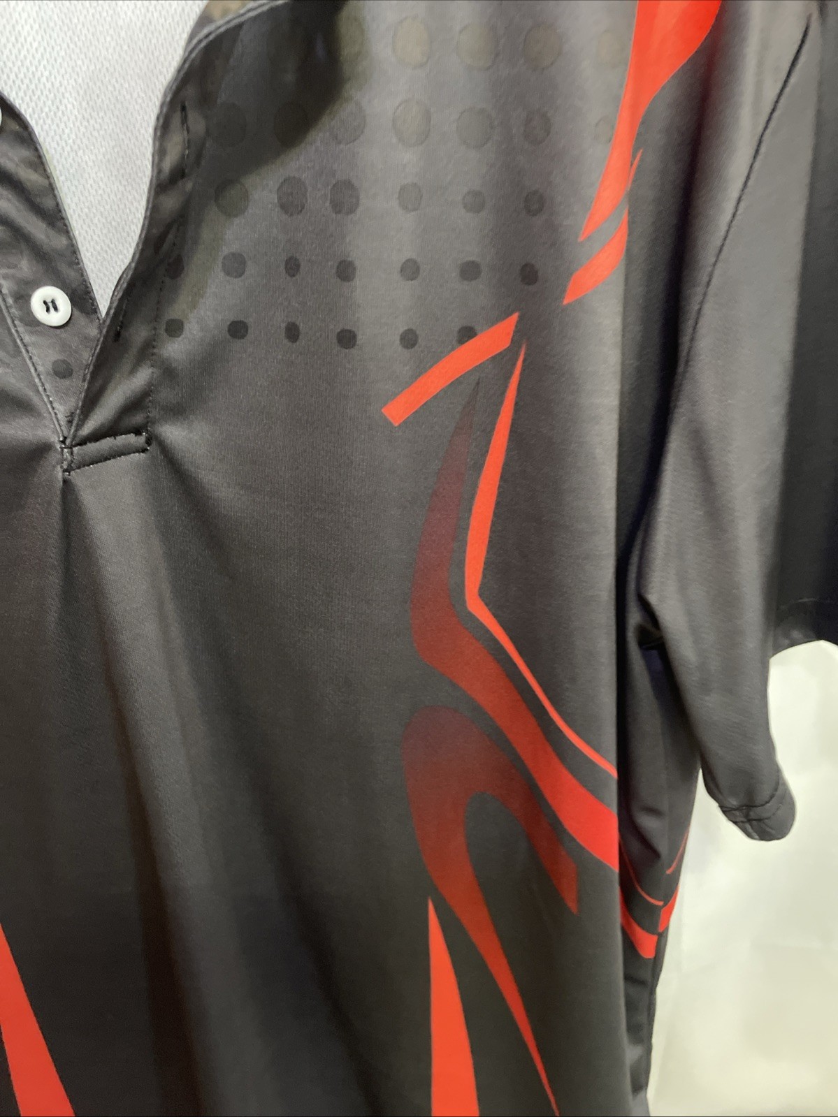 Athletic Men’s Shirt Short Sleeve Geometric Black Gray Orange Size XL gallery
