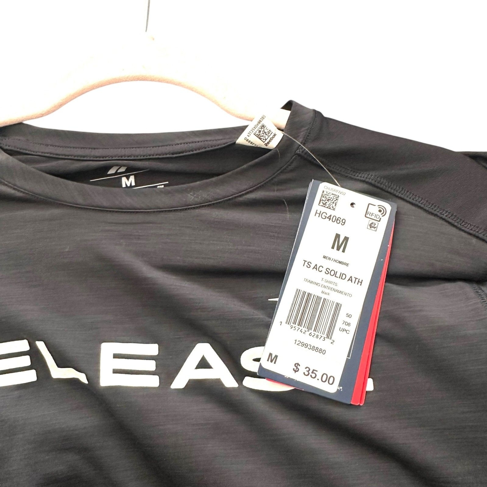 REEBOK Release Training Shirt Black NWT Medium gallery