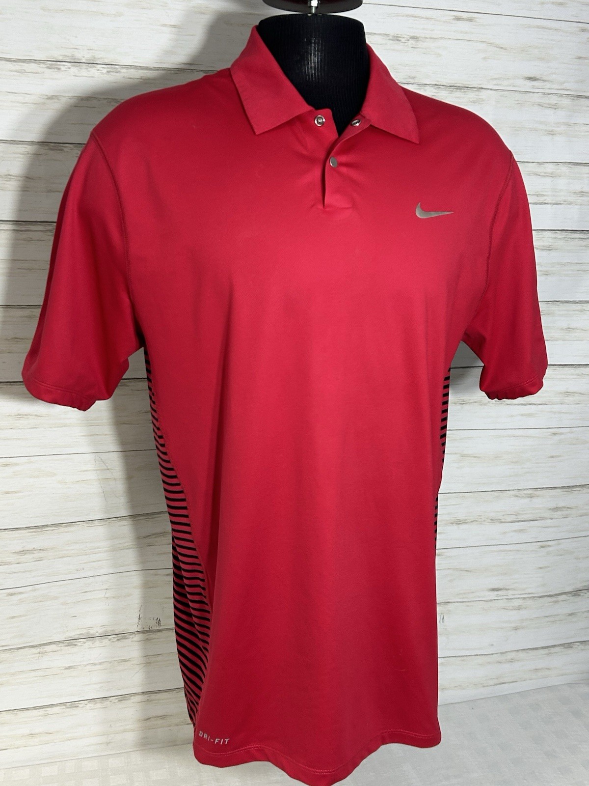 Nike Golf Tiger Woods Engineered Polo Men MEDIUM Red Striped Snap Button 585786 gallery