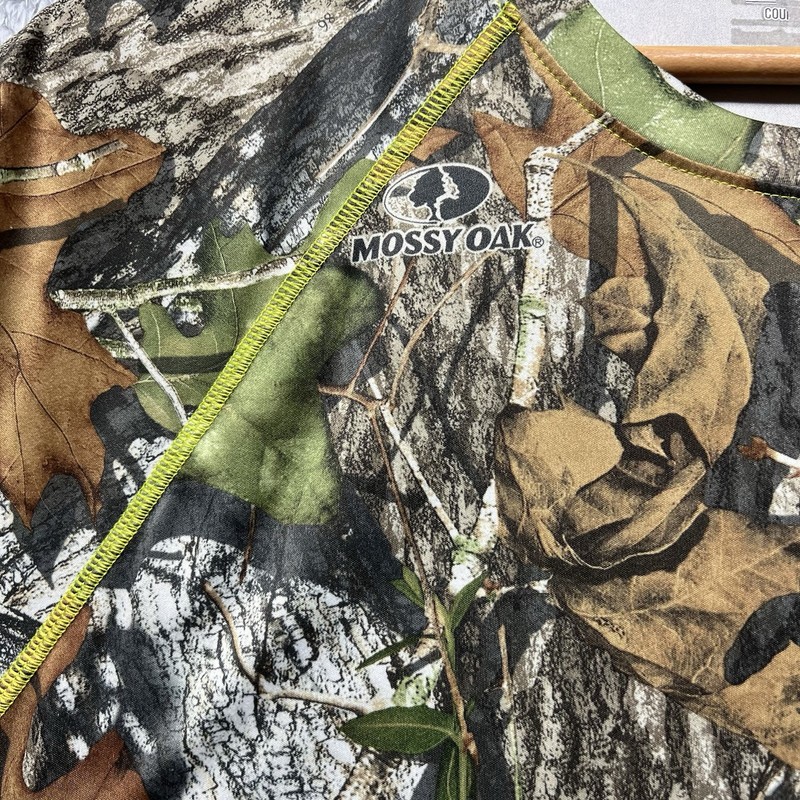Under Armour Camoflauge Shirt Med Long Sleeve Pullover Performance Mossy Oak gallery