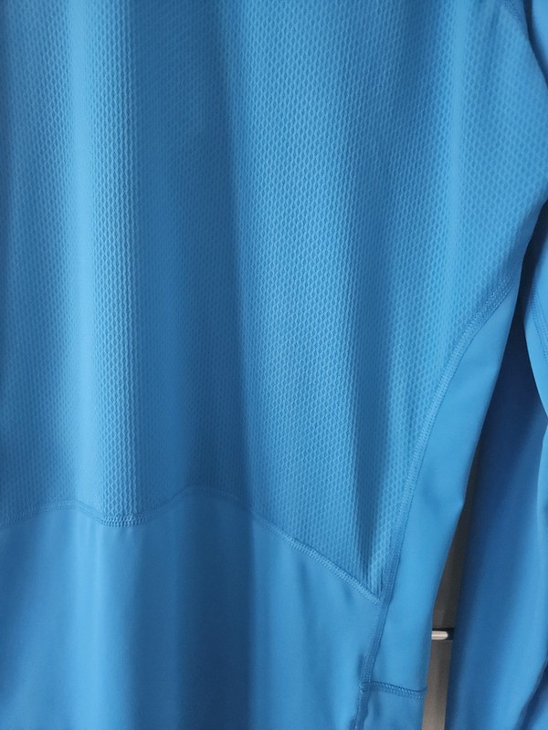 Patagonia Men's Medium 1/2 Zip Long Sleeve Pullover Lightweight Vented Blue EUC gallery