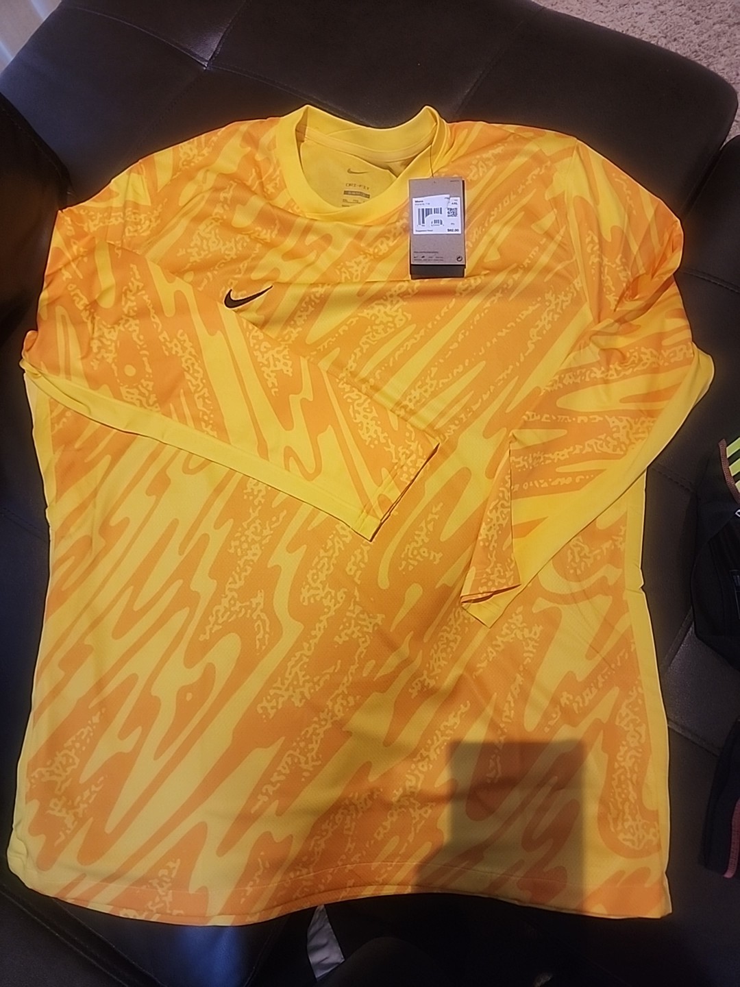 NWT Nike Dri-FIT Guardian Goalkeeper Jersey Men's XXL Yellow/Orange FD7476-719 gallery