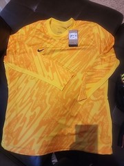 NWT Nike Dri-FIT Guardian Goalkeeper Jersey Men’s XXL Yellow/Orange FD7476-719