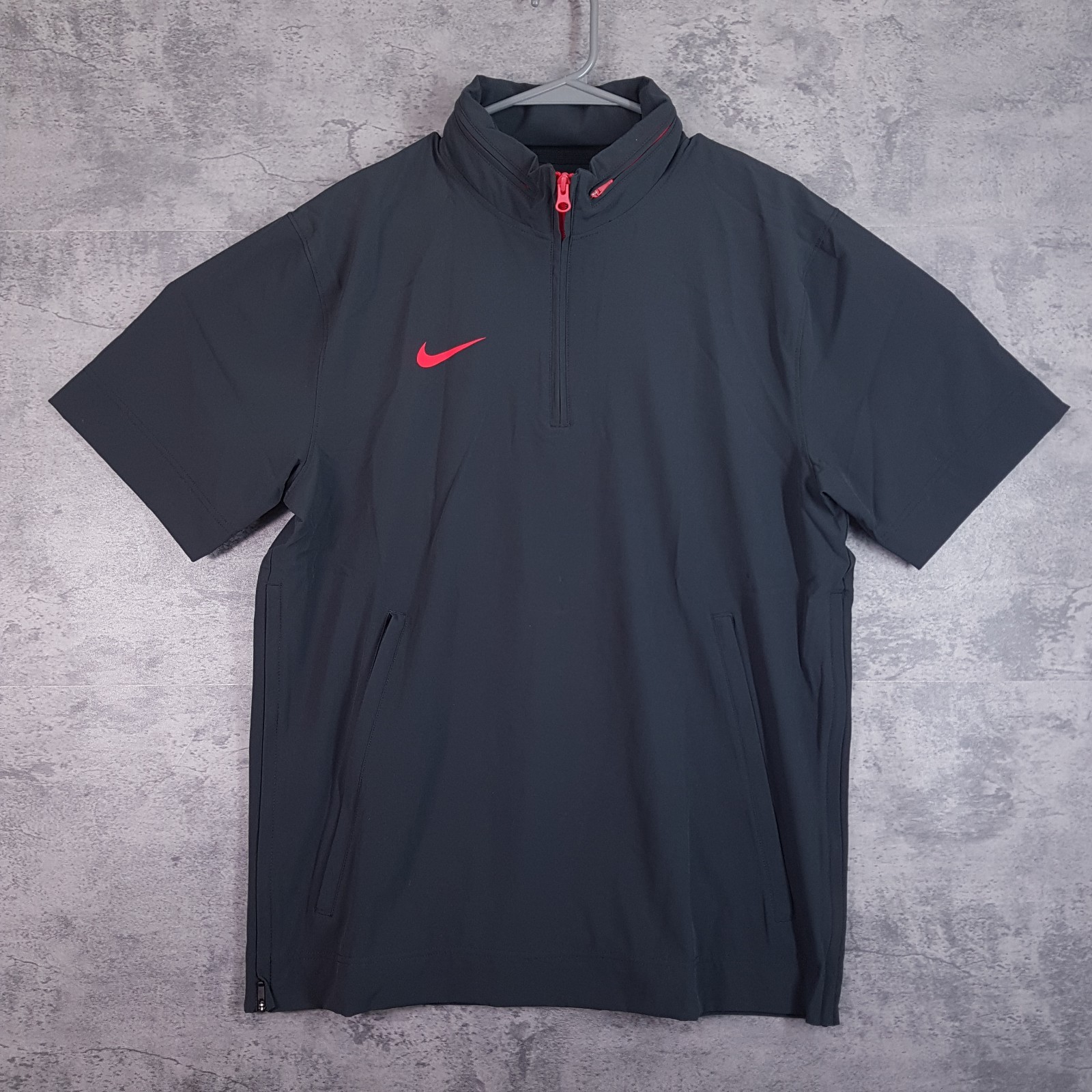 NIKE Lightweight Short Sleeve Coaches Jacket Mens MEDIUM Black Red FJ9548-013 gallery
