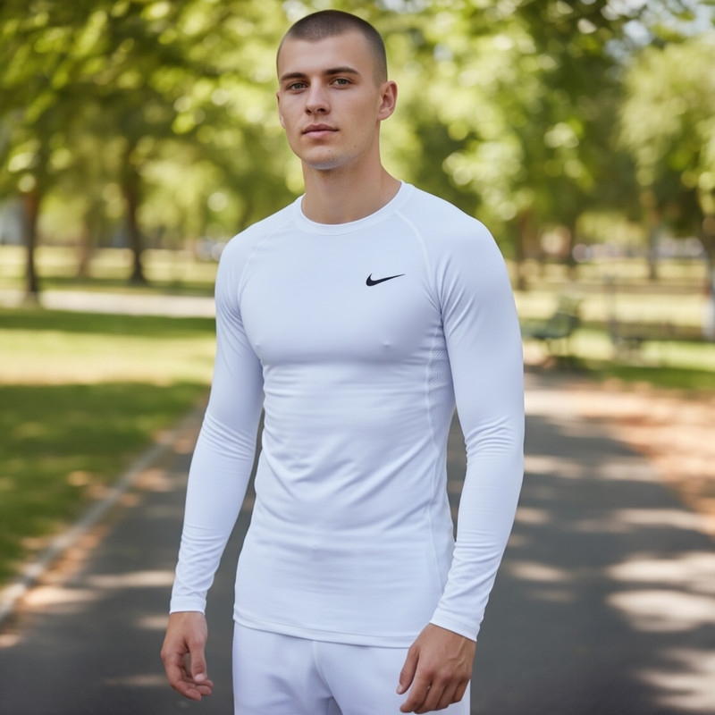 Nike Pro Slim Fit Warm Men's MEDIUM Long-Sleeve White Pullover Top gallery