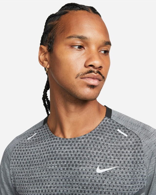 Nike Men's Core Dri-FIT ADV Techknit Short Sleeve Running Shirt DM4753-084 XXL gallery