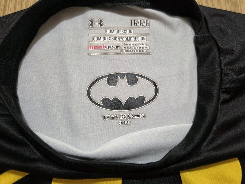 Under Armour DC Comics Batman Large Compression Tee Shirt - Large gallery