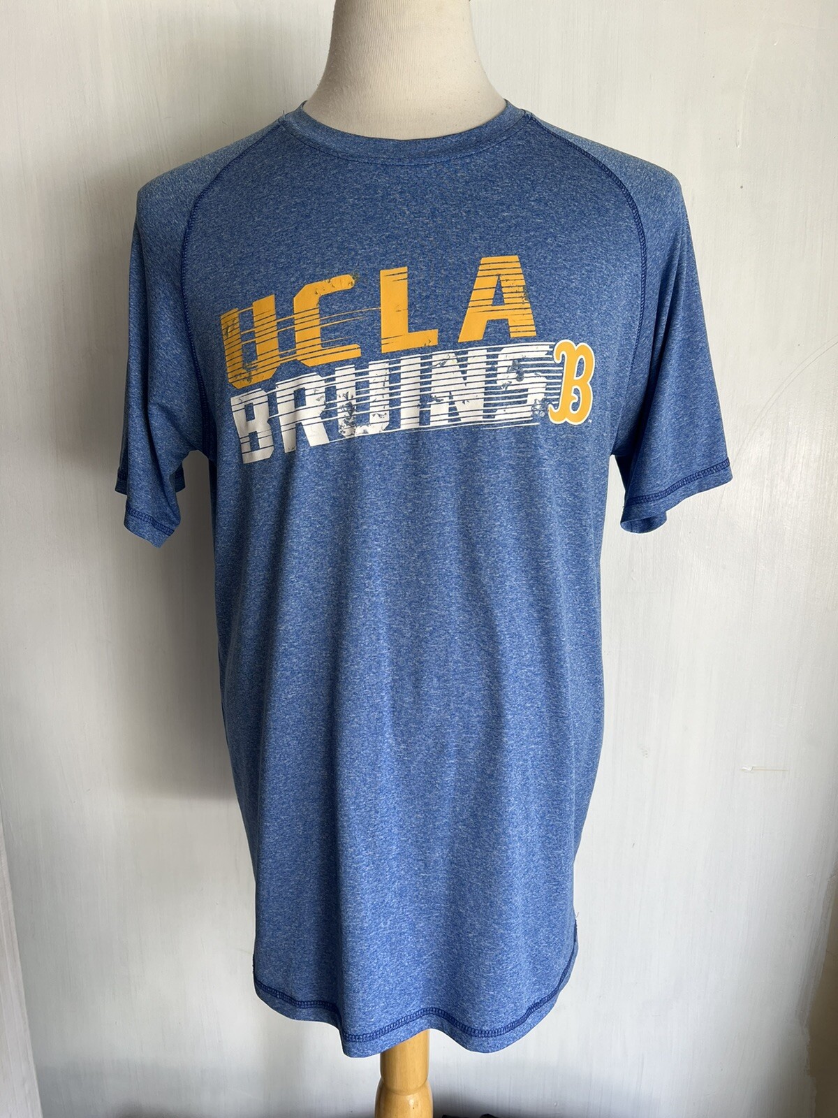 UCLA BRUINS Official Men's Rivalry Threads 91 Activewear Running T-Shirt Large gallery