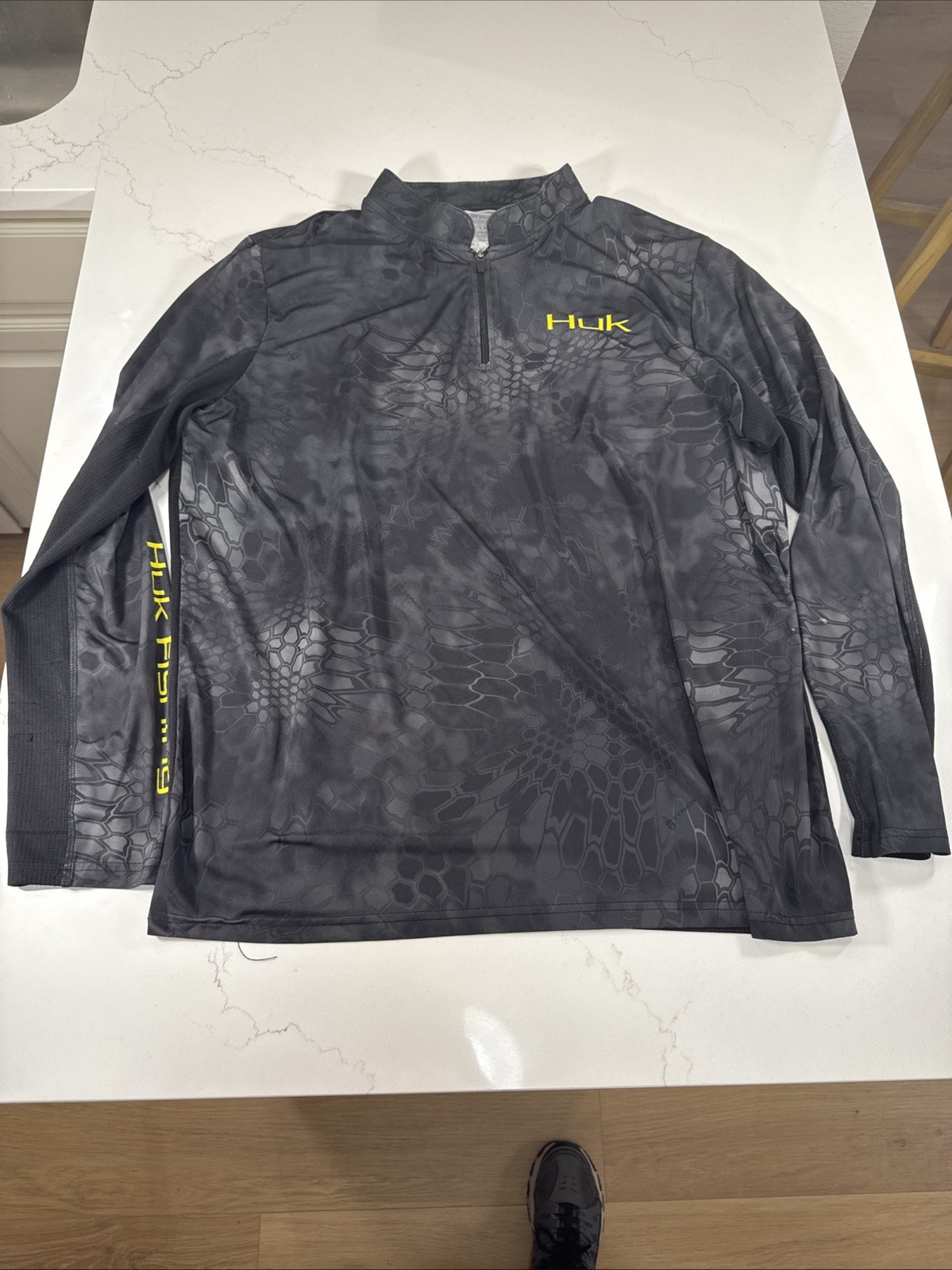 Huk Fishing Shirt Mens 2XL Black 1/4 Zip Kryptex Typhon Performance Camo gallery