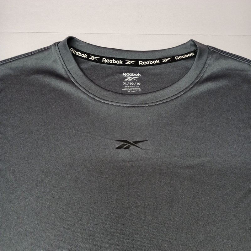 Reebok Men’s Training Tech Tee Silky/Soft Size XL XLarge Gray Sleeveless NWT gallery
