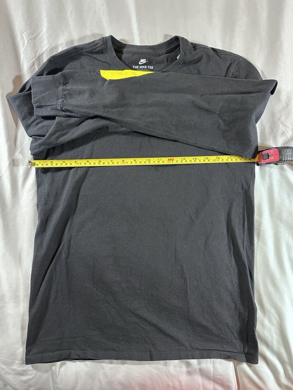 Nike Sportswear Retro Cassette Tape Graphic Long Sleeve T-Shirt Black Yellow M gallery