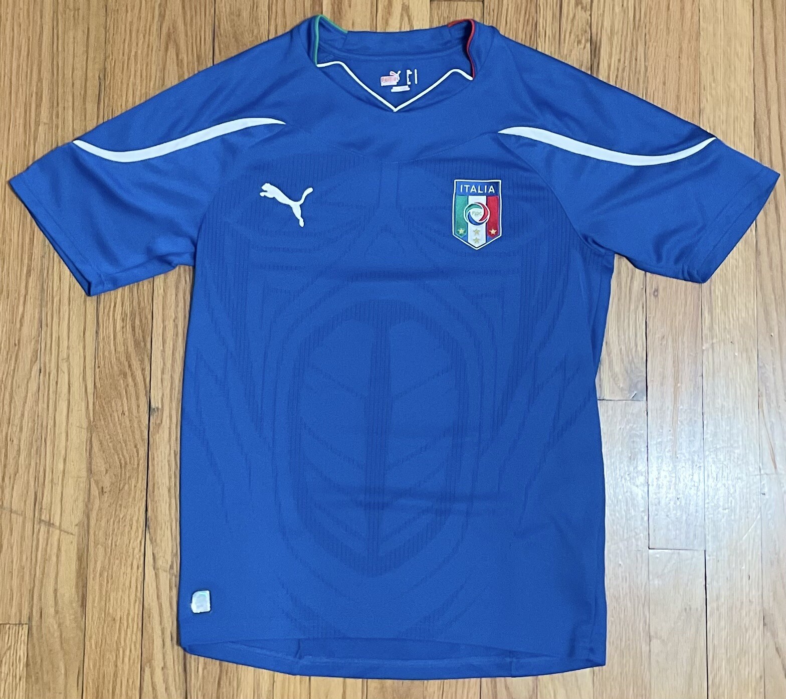 Authentic PUMA Italy 2010 World Cup Football Soccer Jersey Kit Italia gallery
