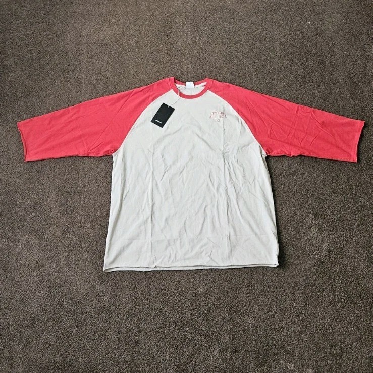 New with tag XL GYMSHARK 3/4 Sleeve Reglan Retro Collegiate Oversized Shirt Red gallery