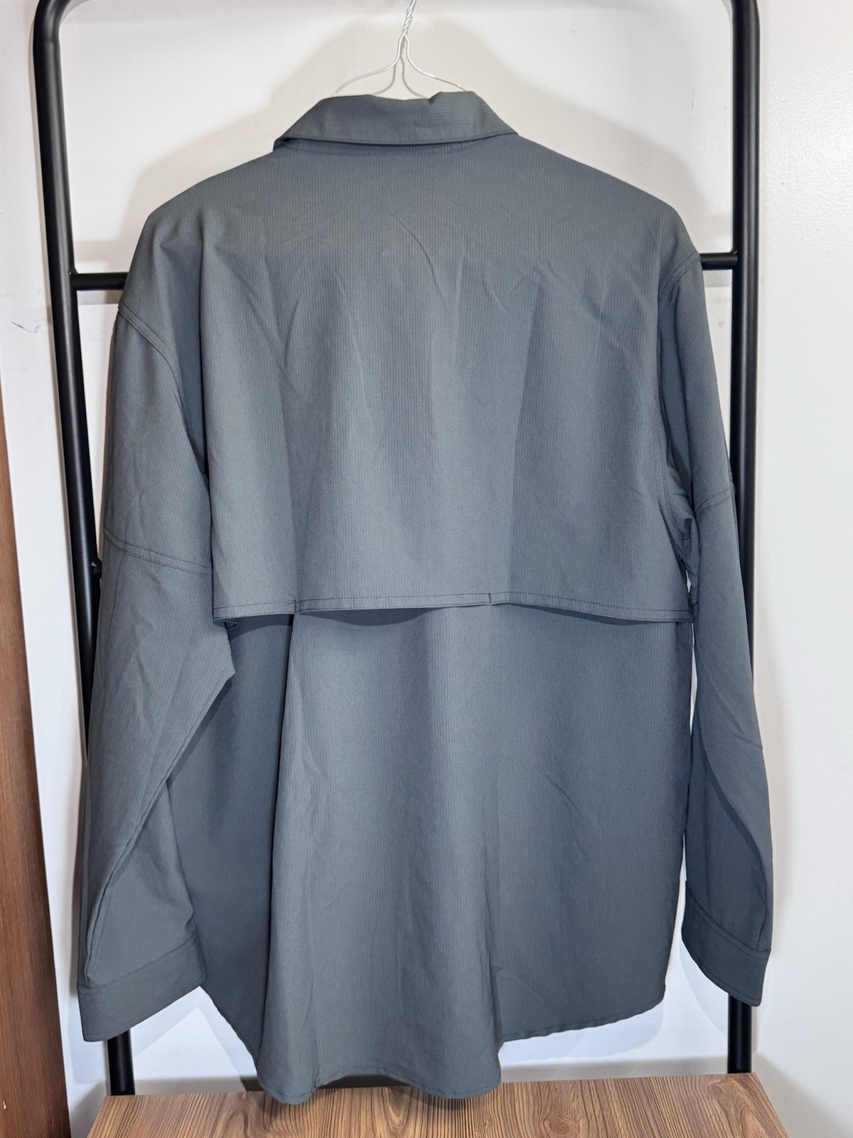Little Donkey Andy Mens Size Medium Gray Long Sleeve Quick Dry Hiking Shirt gallery