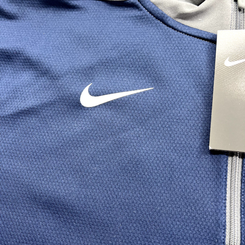 Nike Fit Dry athletic 1/4 zip top, RN56323 mock neck Blue Michigan XL Logo gallery