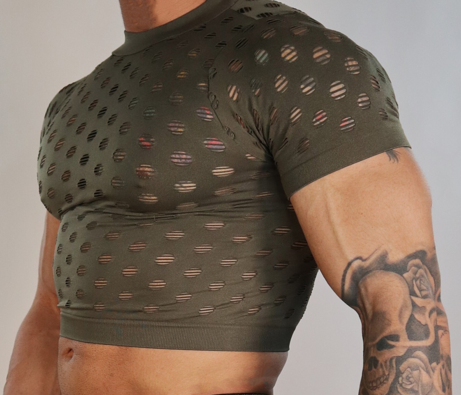 GREEN CROPPED MESH SHIRT SIZE M/L gallery