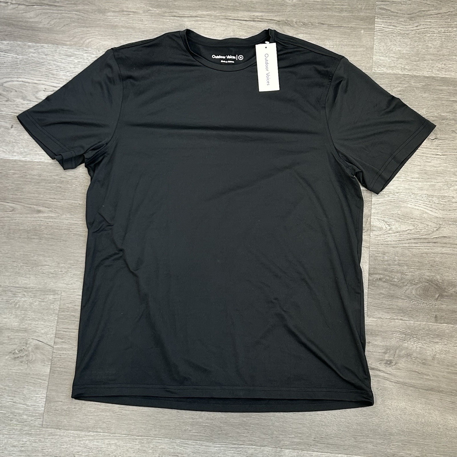 NWT Outdoor Voices All Day Stretch Jersey Tee Black Mens Medium Soft Athleisure gallery