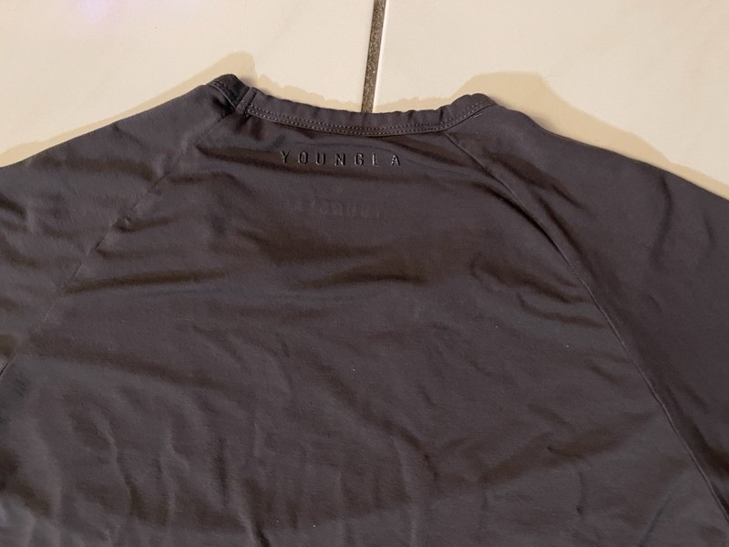 Youngla Essential Fitted Tee Size Medium Gray Viscose YLA2621 Workout Shirt gallery