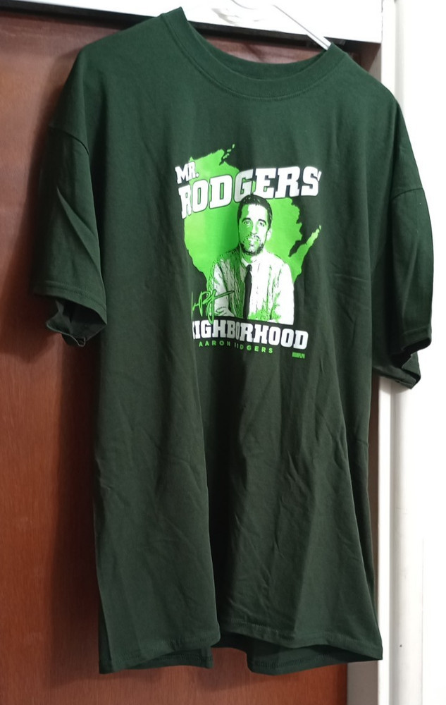 GILDAN ULTRA COTTON MEN'S T MR. RODGERS' NEIGHBORHOOD GREEN XL PACKERS NWOT