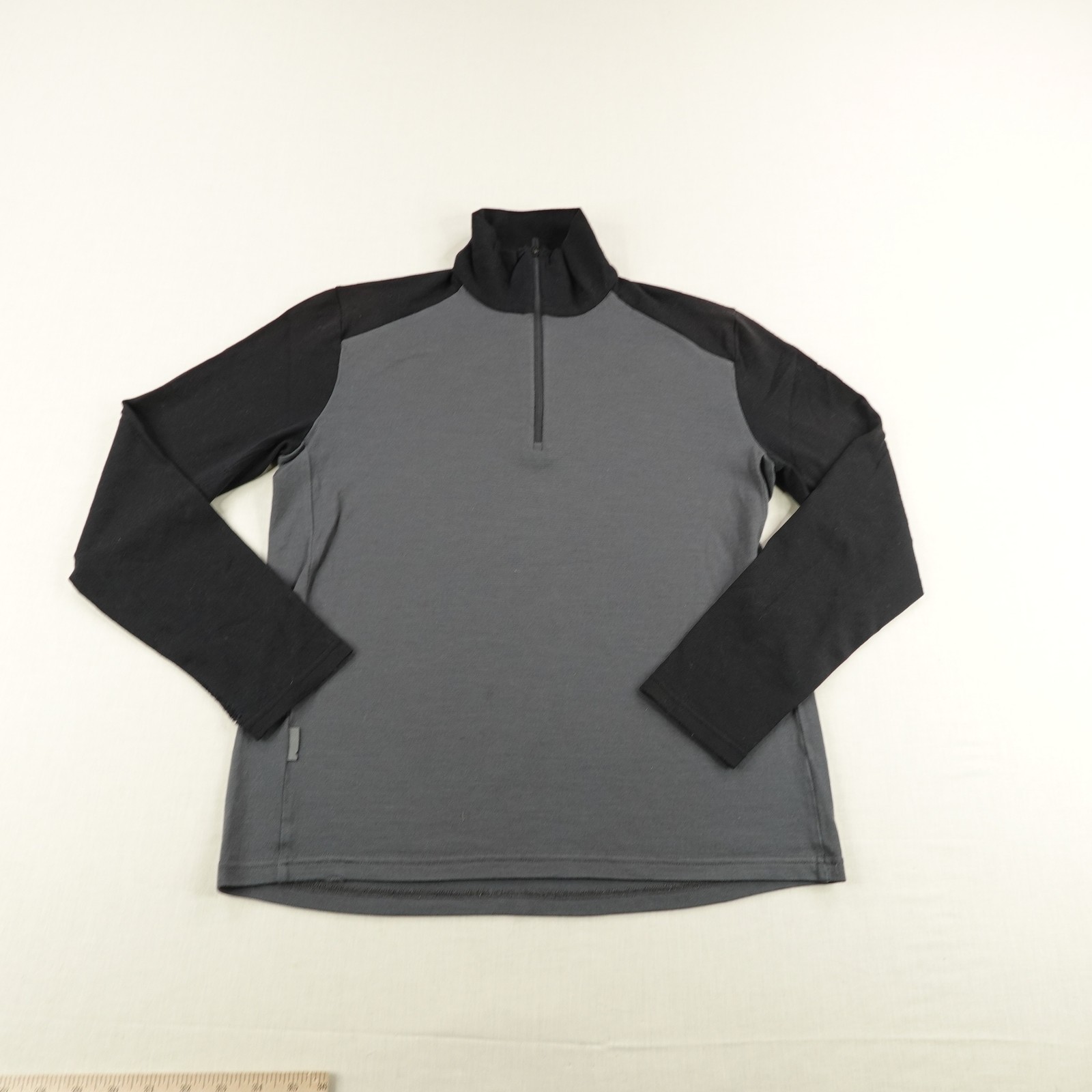 Icebreaker Sweater Mens Small Gray Black Wool 1/4 Zip Pullover 260 Zone 2 Tone ^ gallery