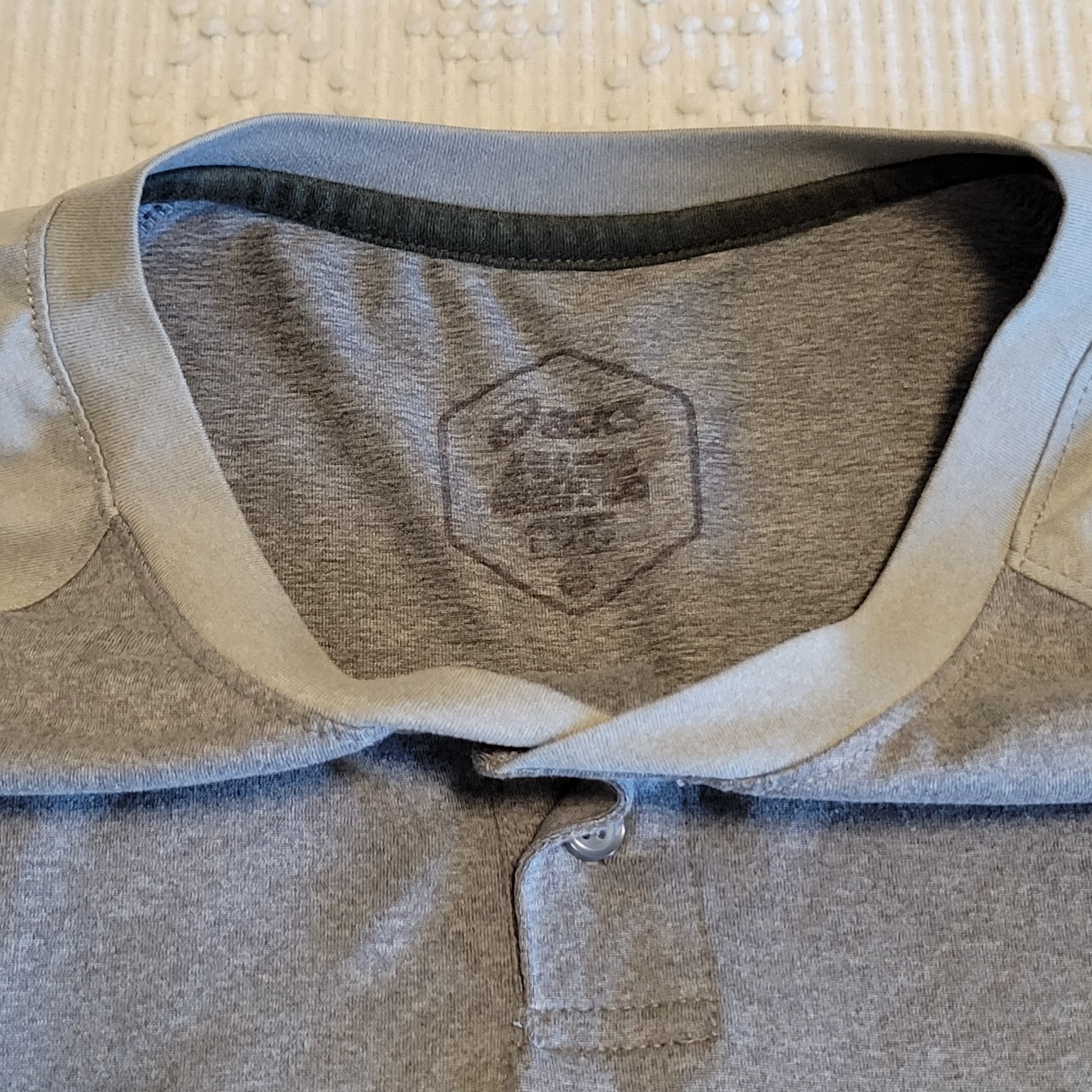 Asics Men's Henley Athletic Grey Short Sleeve Shirt size Small gallery
