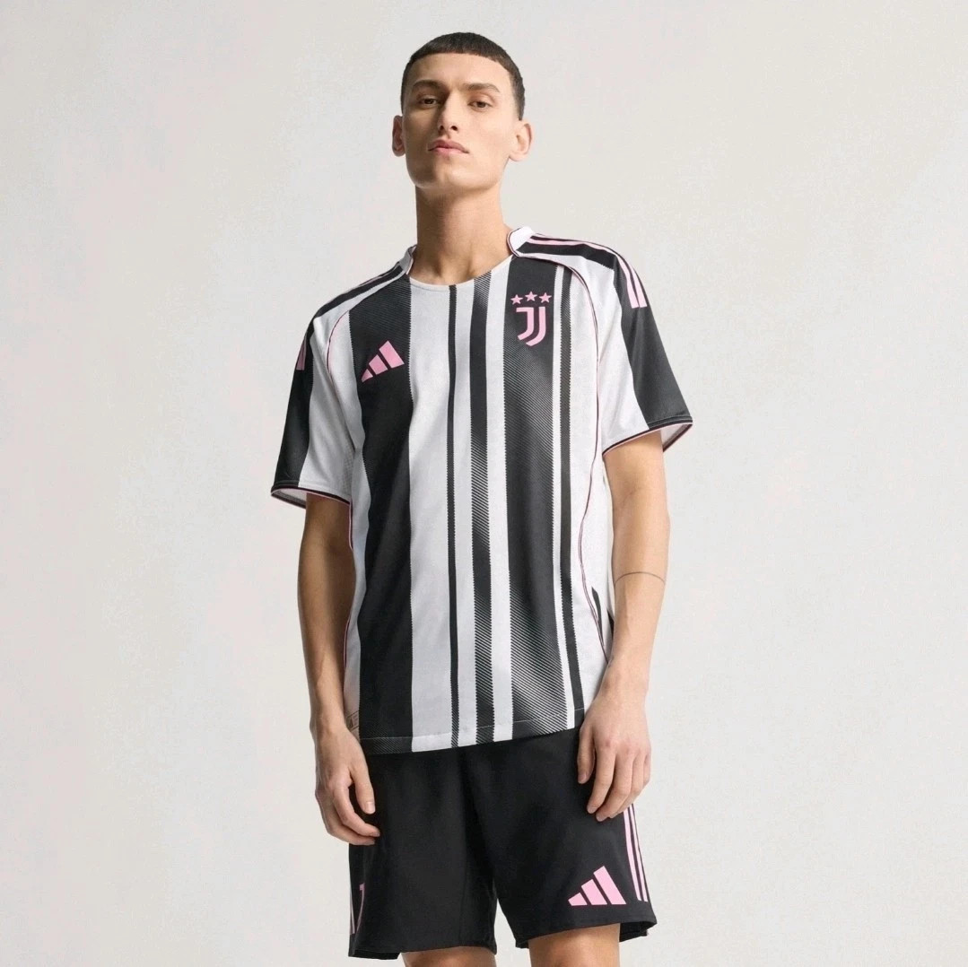 adidas 25/26 Juventus Home Authentic Soccer Player Jersey Men's XL JJ4314 $150 gallery