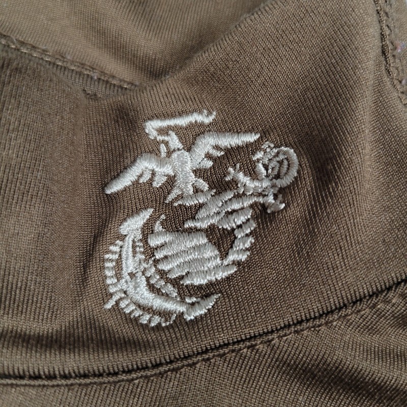 USMC Marine Corps Marathon Shirt Men Large Brown 2014 MCM Embroidered Stretch gallery