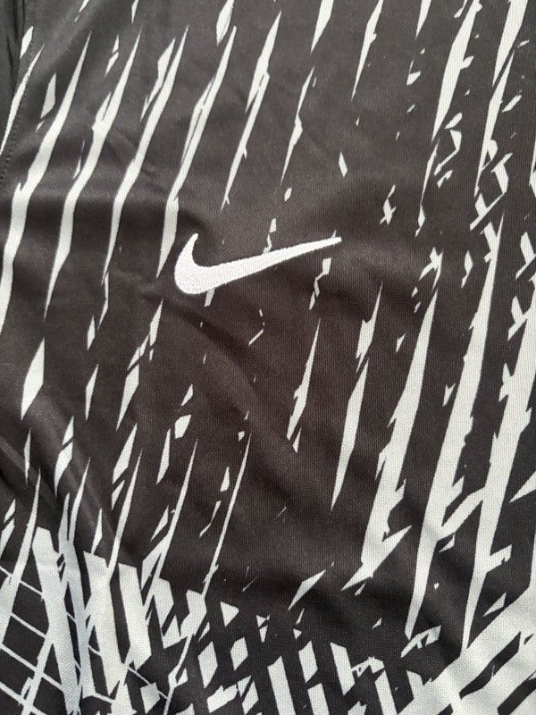 Nike Precision VI Soccer Jersey Men's Large Black Dri-FIT Short Sleeve DR0945 gallery
