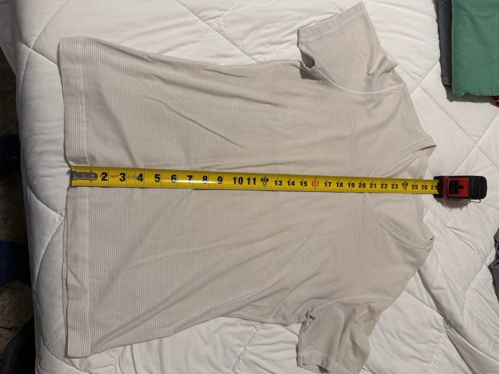 Lululemon Men's Basic V-Neck, White/Cream Stripes, M gallery