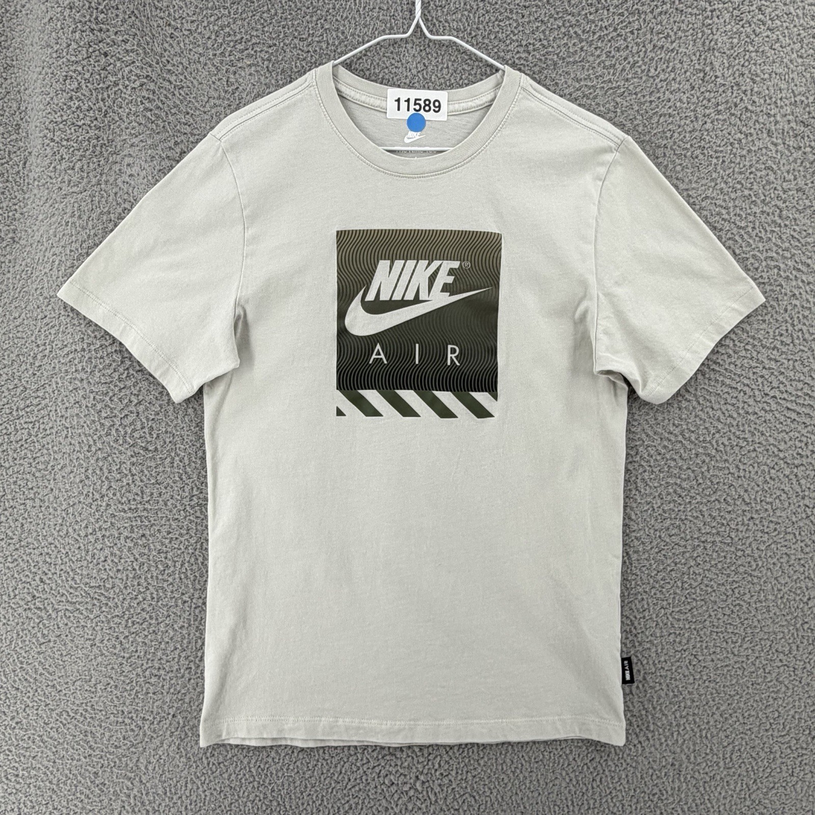Nike FW Connect Tee Shirt Box Logo Men’s Size Small Beige Olive Green 11589 gallery