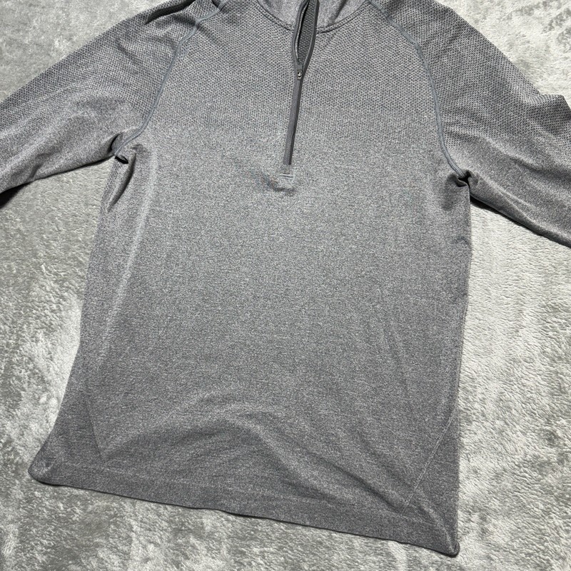 Lululemon Metal Vent Tech 1/2 Zip Pullover Medium Gray Heathered Half Zip Shirt gallery