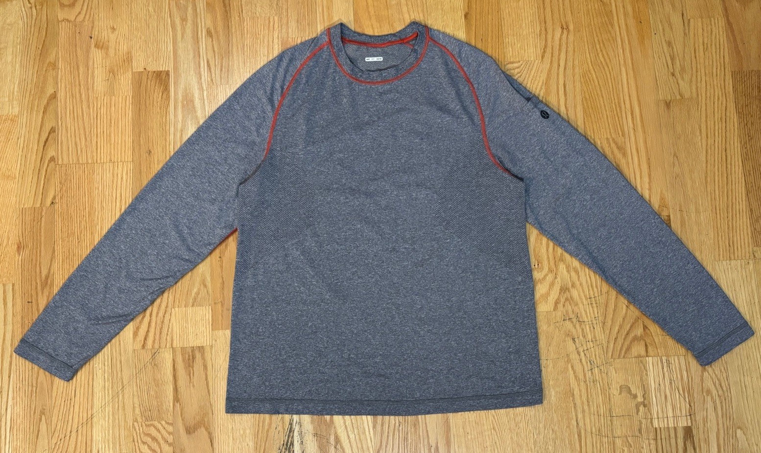 Lululemon Metal Tech Vent Long Sleeve Performance Shirt Men’s Large gallery