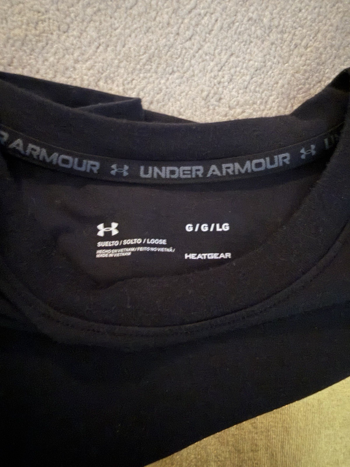 Under Armour HeatGear Loose Polyester T-Shirt Black/Gold Logo Curry L gallery