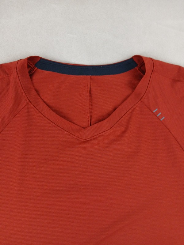 Lululemon Lost In The Hustle Medium Mens Shirt Jersey V Neck Long Sleeve 22x29 gallery