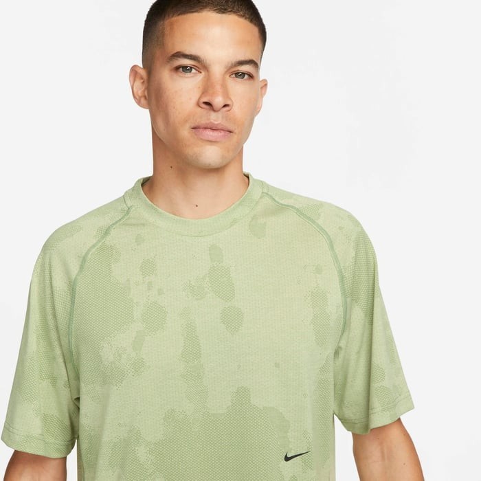 Nike Dri-FIT ADV A.P.S. MEN"S Engineered Short Sleeve Fitness Top DX6954 $80 gallery