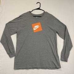 Nike T-Shirt Mens XL Heather Gray Long Sleeve Graphic Jersey Tee Athletic Cut