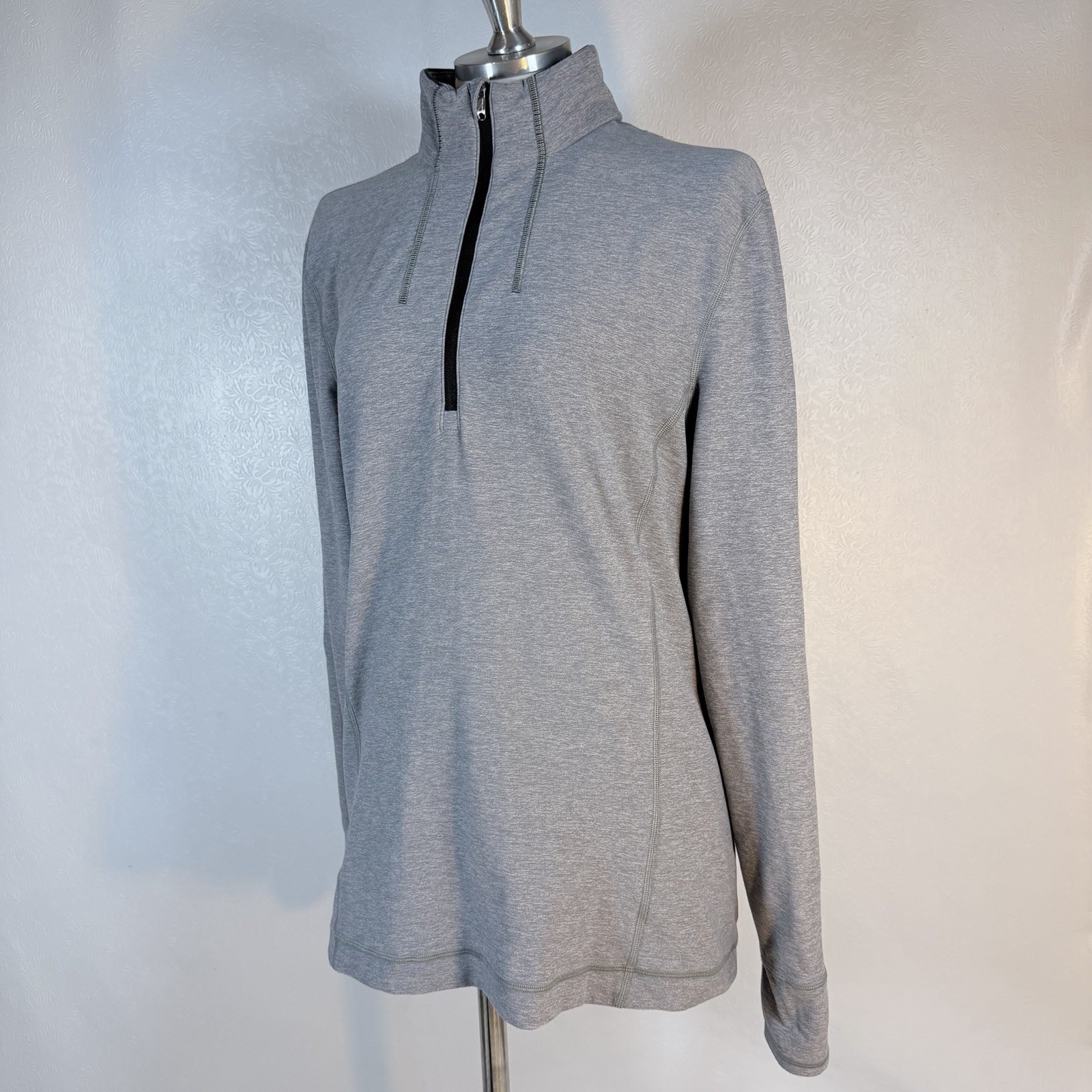 Lululemon Sweat Session Mens S/M READ Heathered Gray 1/4 Zip Pullover Thumb Hole gallery
