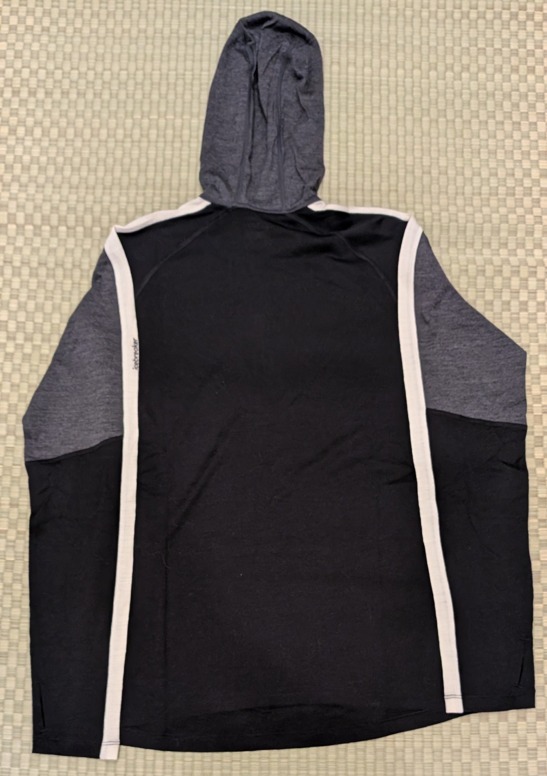 NWT Icebreaker Merino 200 Oasis+ LS Half Zip Thermal Hoodie Men's Size Medium gallery
