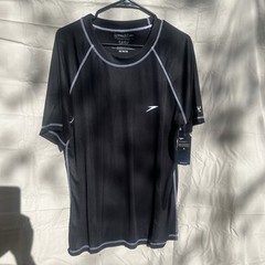 Men’s Speedo Up Protection Polyester Shirt Medium