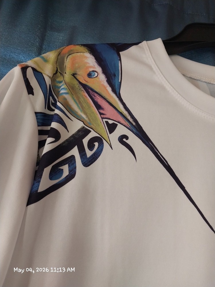 Shaka Kai Maui Tat 2 Athletic 100% Moisture Wick Polyester 1 Wht 1 Blue Mens M