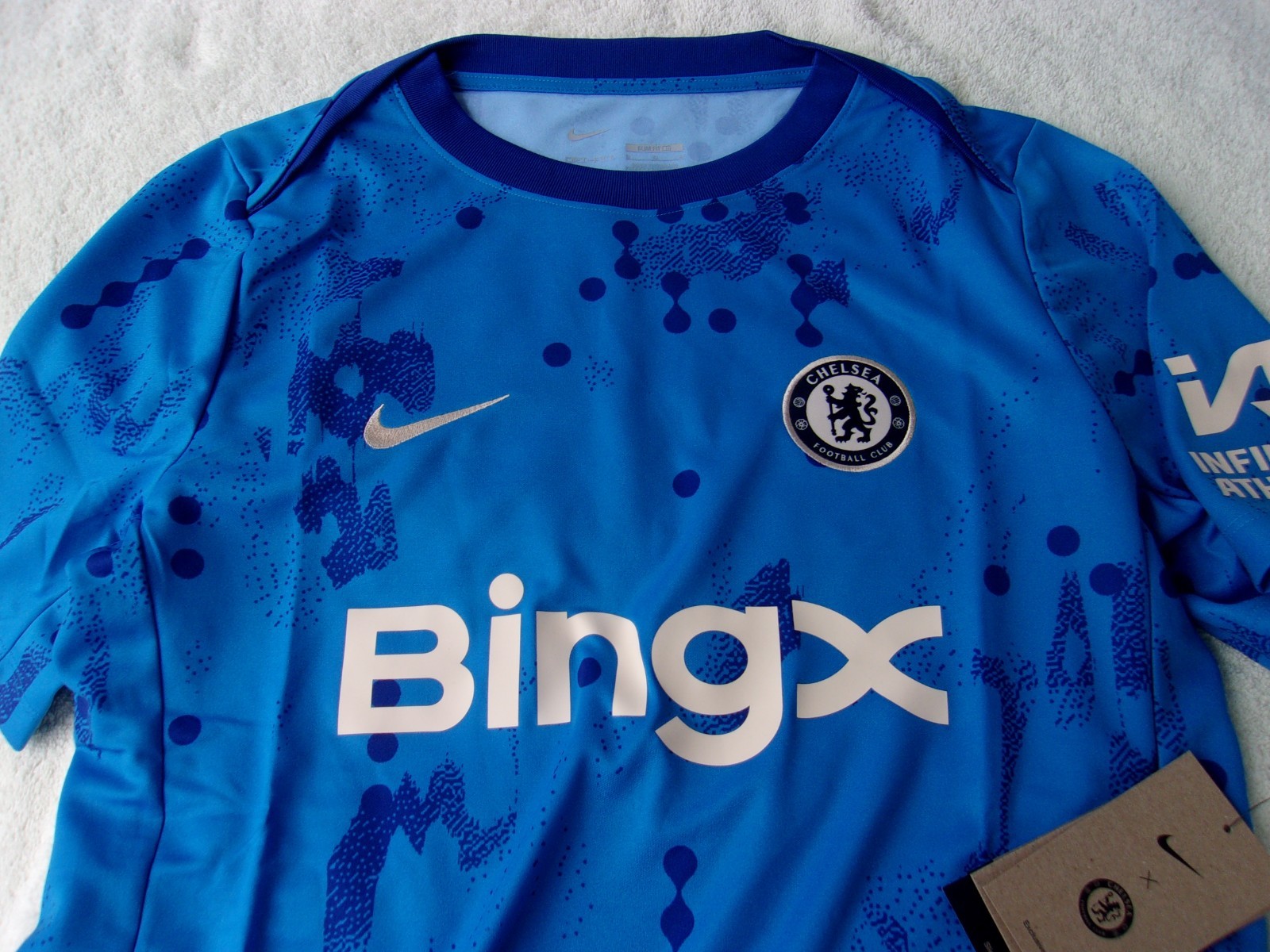 NWT Nike dri fit soccer T, men's M, royal blue, slim fit, Chelsea FC, Bingx, $72 gallery