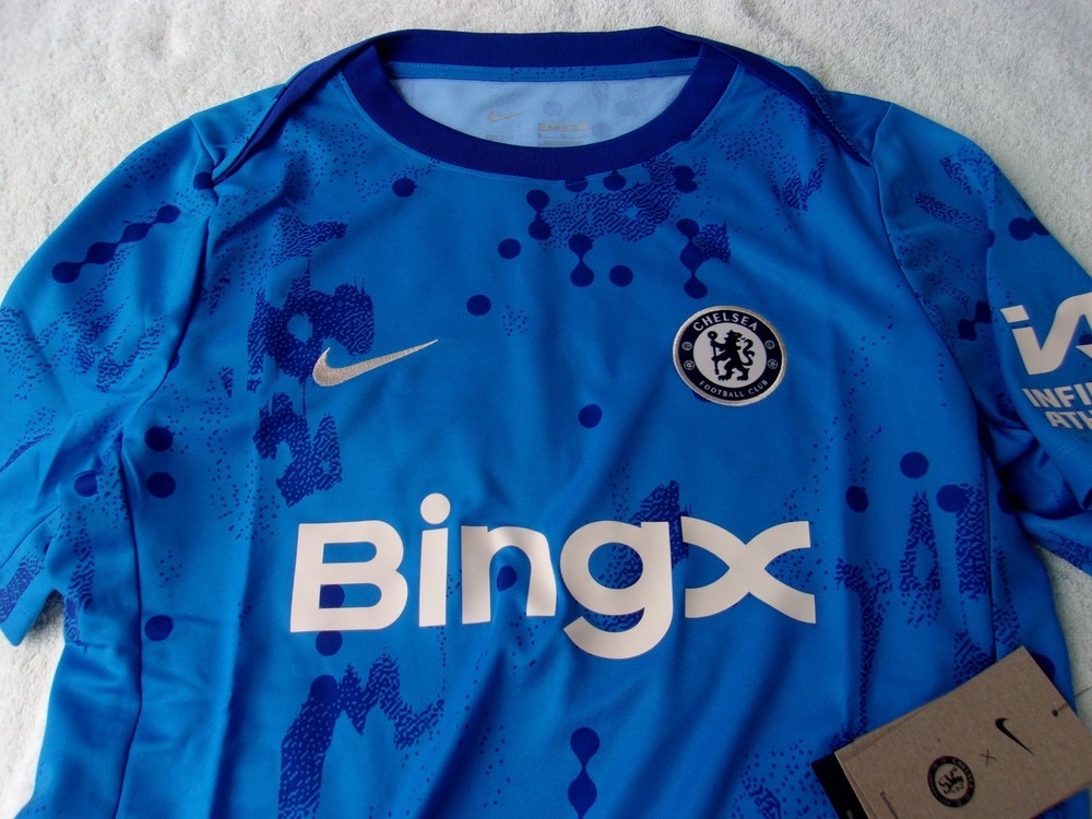 NWT Nike dri fit soccer T, men's M, royal blue, slim fit, Chelsea FC, Bingx, $72