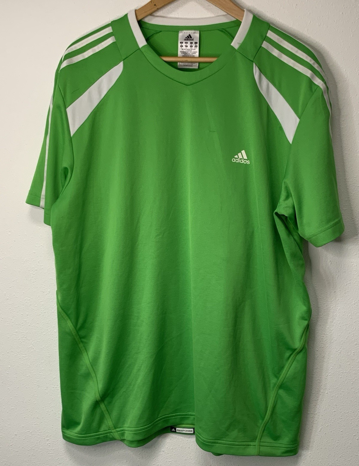 2000s🌟adidas Climacool Response Men's XL Green/White V-Neck 90s Tee gallery
