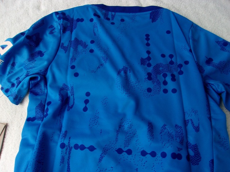 NWT Nike dri fit soccer T, men's M, royal blue, slim fit, Chelsea FC, Bingx, $72 gallery