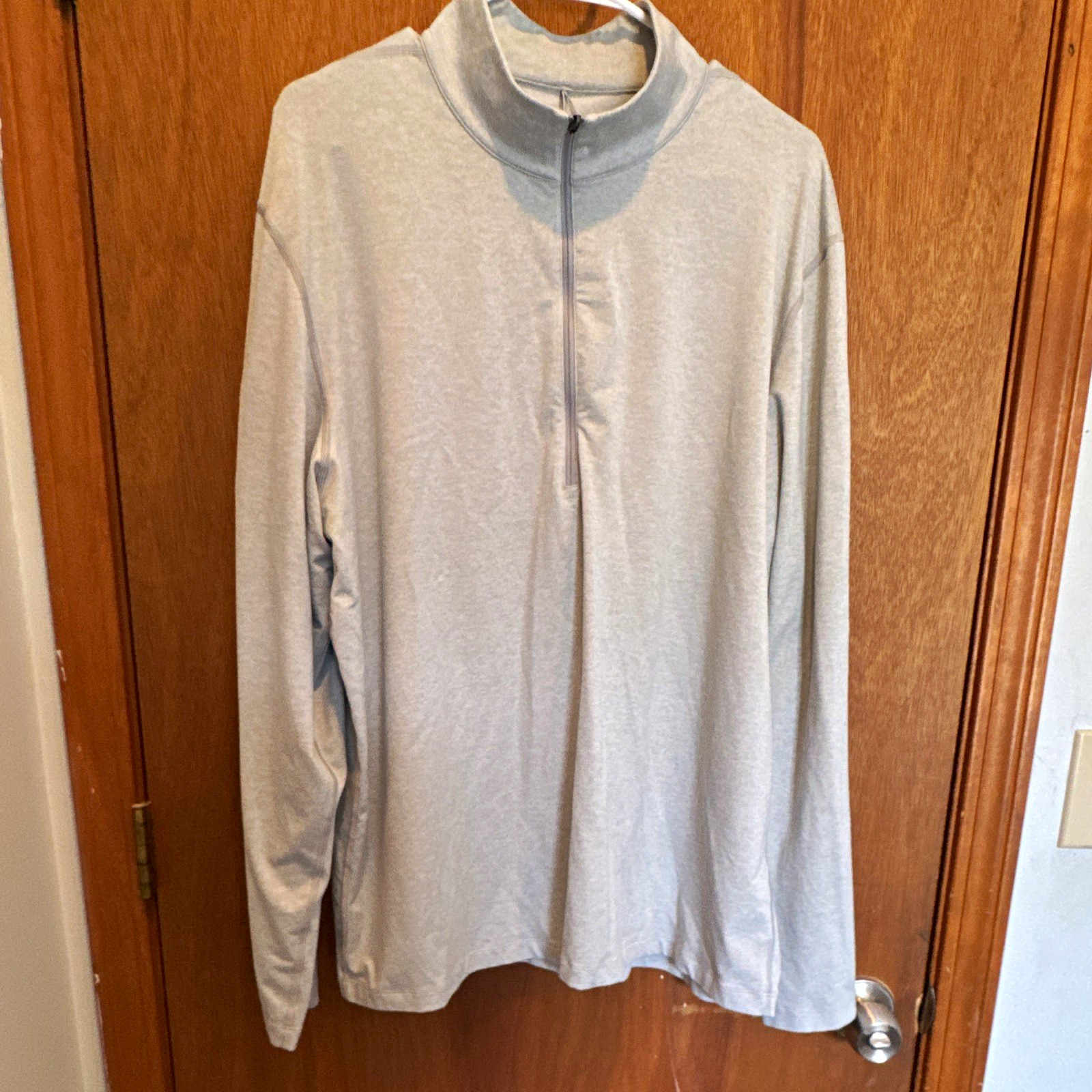 Lululemon Men's Gray 1/4 Zip Mock Neck Stretch Pullover Long Sleeve Size L gallery