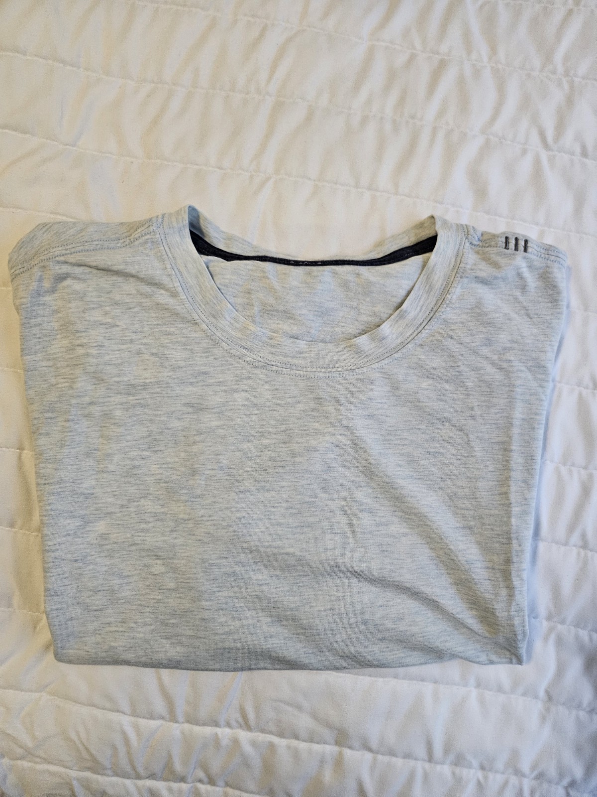 Lululemon Men's Baby Blue Workout Tshirt Size Large Short Sleeve gallery