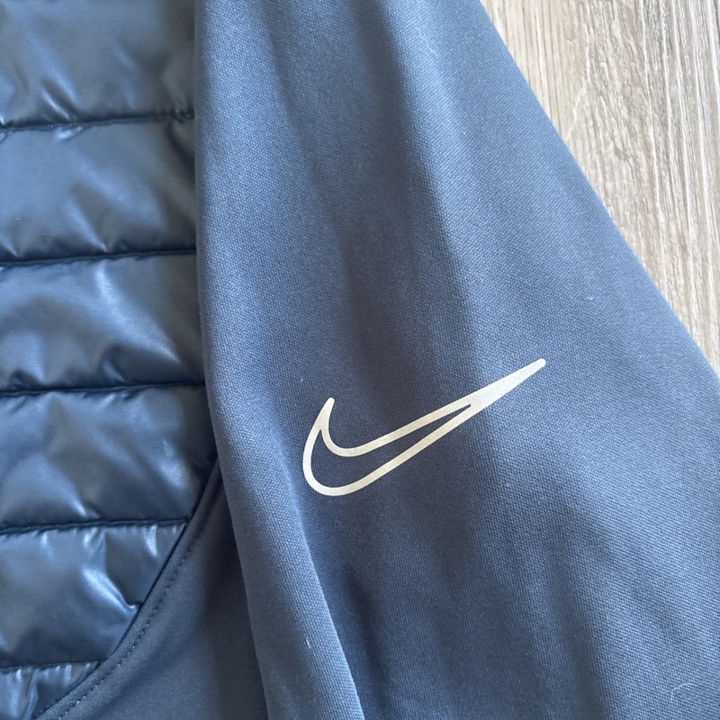 NWOT Nike Therma-Fit Academy Winter Warrior Long Sleeve Size Youth XL gallery