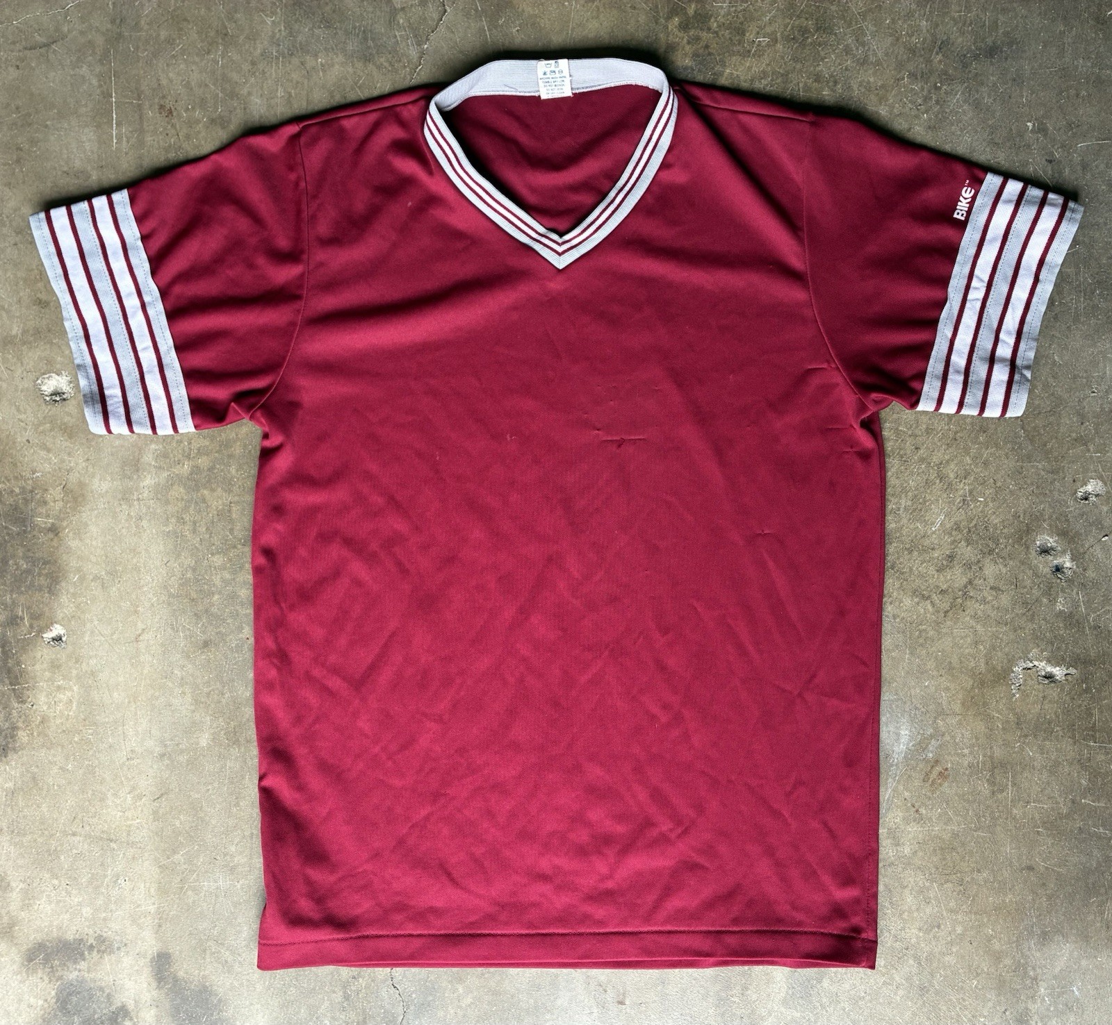 Bike Men's XL V-Neck Lightweight Jersey T-Shirt Short Sleeve 100% Poly 4023 gallery