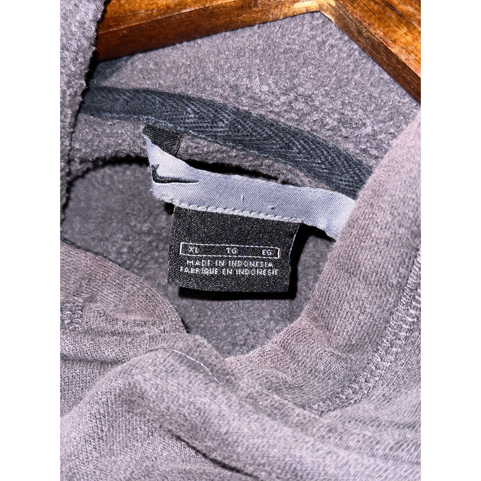 🖤 VINTAGE NIKE EMBROIDERED HOODIE – FADED BLACK SIZE XL gallery