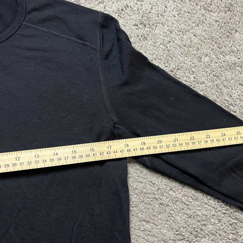 Icebreaker 260 Merino Wool Base Layer Pullover Long Sleeve L/S Sz Medium Black gallery